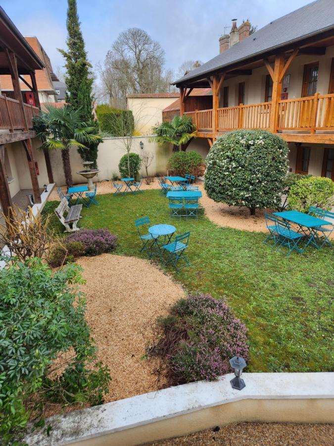 Hotel Residence Normandie Conches-en-Ouche Bagian luar foto
