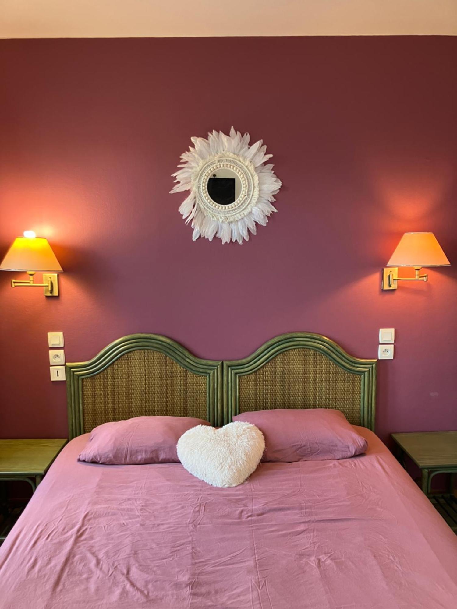 Hotel Residence Normandie Conches-en-Ouche Bagian luar foto